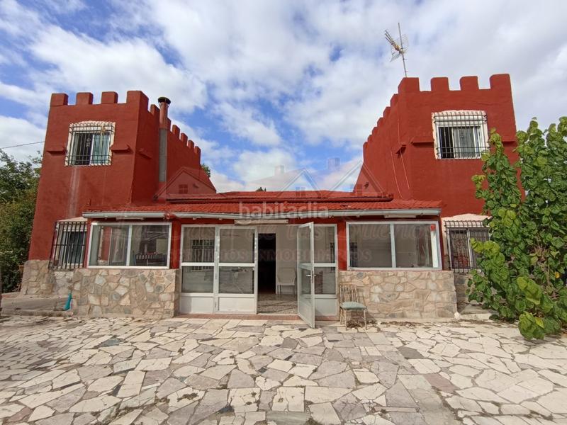 Foto df53d79f-a424-4bf3-85bd-d0d1361153c0. Masía campo en Sax