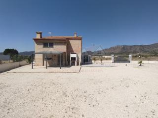 Bauernhof in Salinas. Campo en salinas