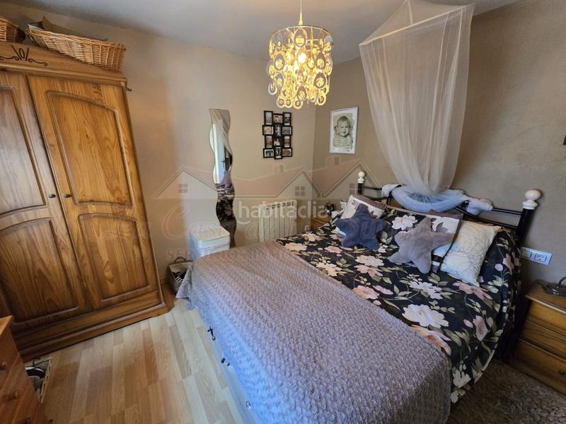 Foto baa3e3cd-c50a-4ab8-9115-2a37b84d44db. Casa con piscina in Sax