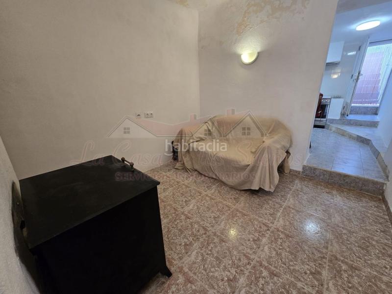 Foto 0e24b41c-5ad3-441d-93f7-35ee5ec32ed6. Casa adossada amb piscina a Sax