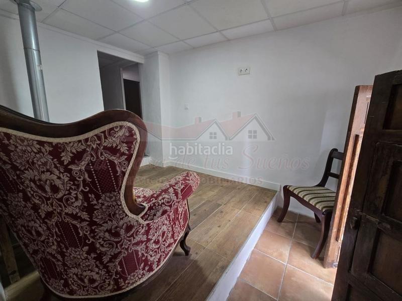 Foto ae32623a-0cee-47e8-b565-c9a08f6f5f1a. Casa adossada amb piscina a Sax