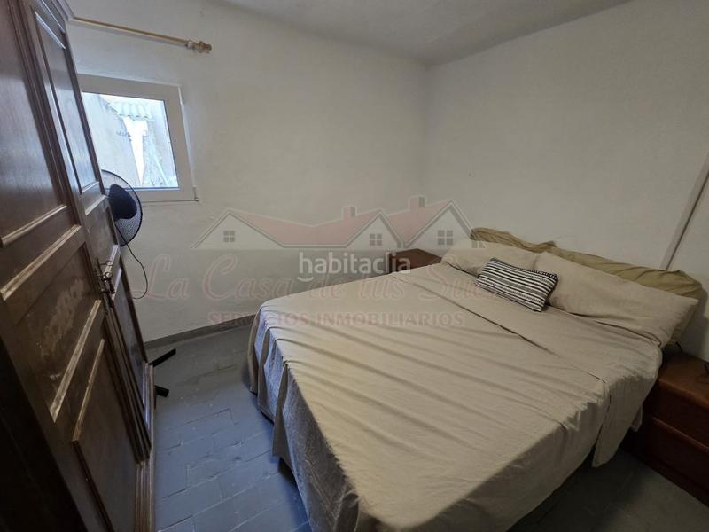 Foto d26741dd-f567-48e0-992b-4a83612cb684. Casa adossada amb piscina a Sax