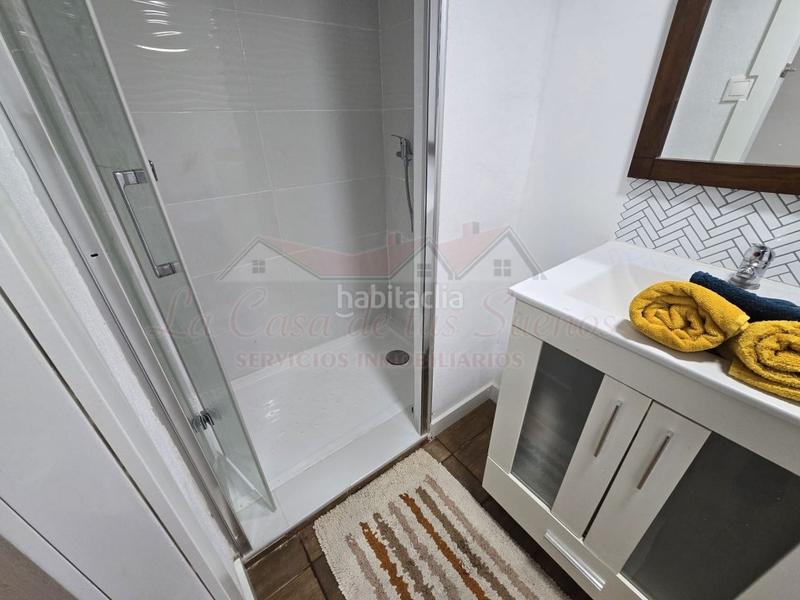 Foto f1f0edbc-0162-4508-9bd4-6d27ffe08ca1. Casa adossada amb piscina a Sax