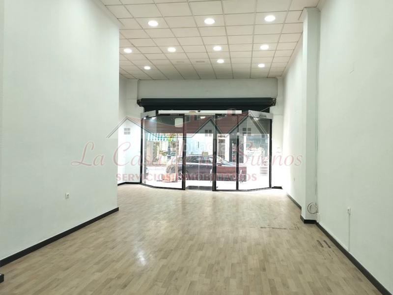 Foto 6a968aff-6f9a-4e49-9a83-51b52a4e1544. Geschäftsraum in Sax