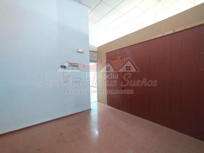 Foto 84f8b011-e9b9-49e2-83db-dae0a0f2d87f. Geschäftsraum in Sax