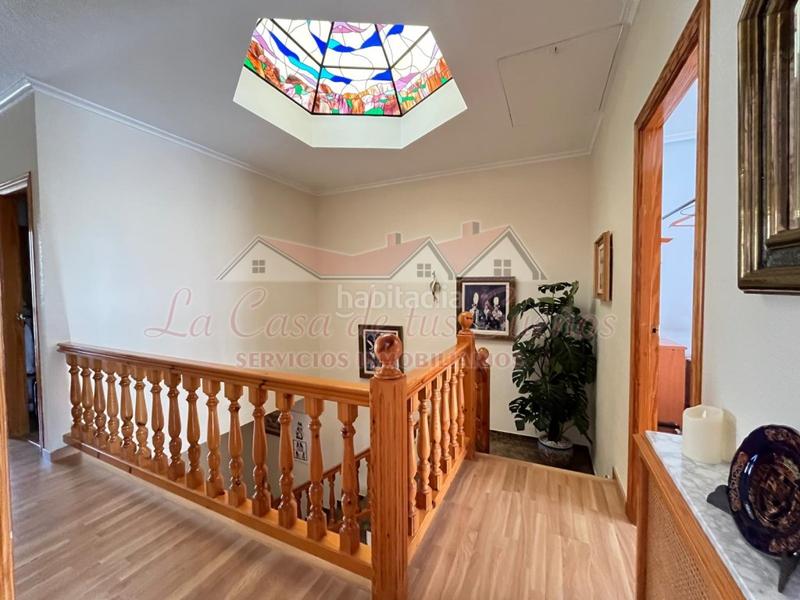 Foto d3d69347-8d10-4ca6-adbb-e76209fcf3b4. Casa a schiera con parcheggio in Sax