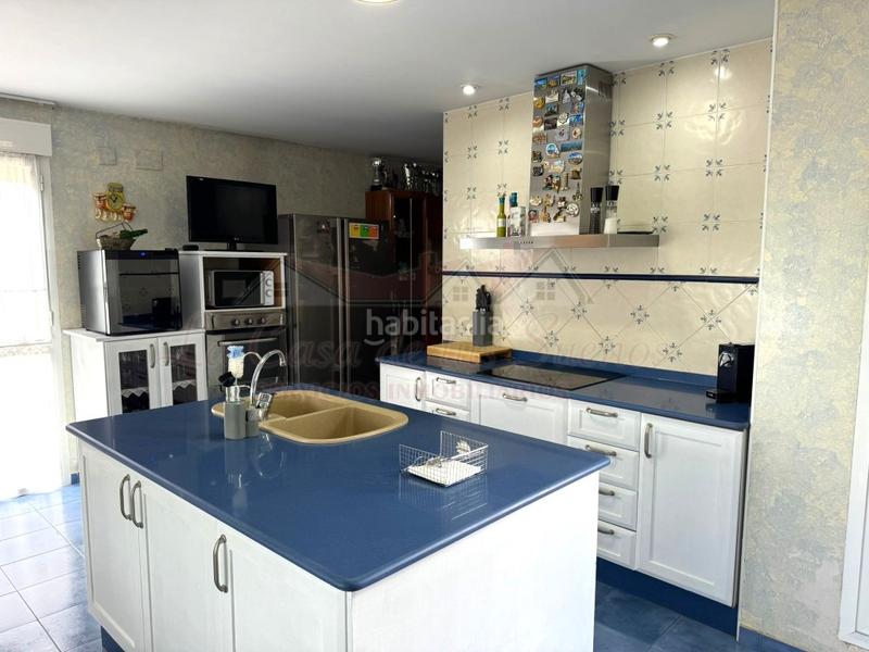 Foto 12542bb1-5207-4caa-bfc6-d014ebb38eb6. Casa con parcheggio in Sax