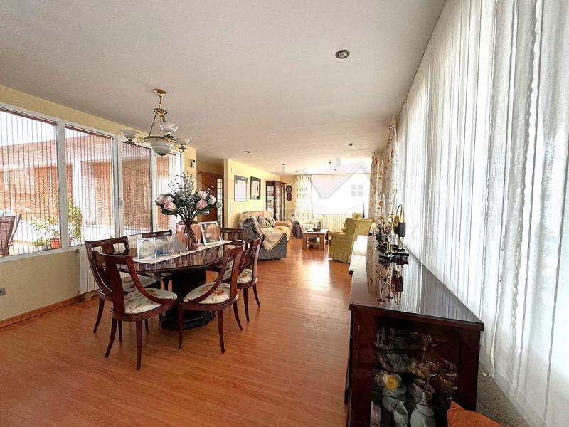 Foto 1ccc4cd1-5e2a-4fc3-869f-04decb6a2fa1. Casa con parcheggio in Sax