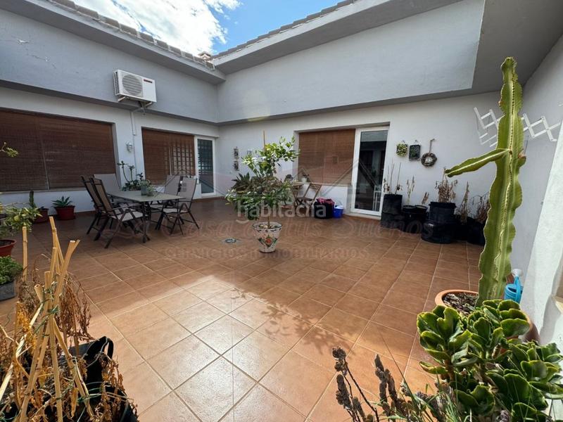 Foto 7eb75a3f-2c22-400f-9361-bbde896c376d. Casa con parcheggio in Sax