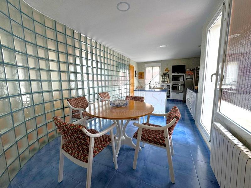 Foto d003312d-8b75-4097-9d43-37d4e9e2cd9e. Casa con parcheggio in Sax