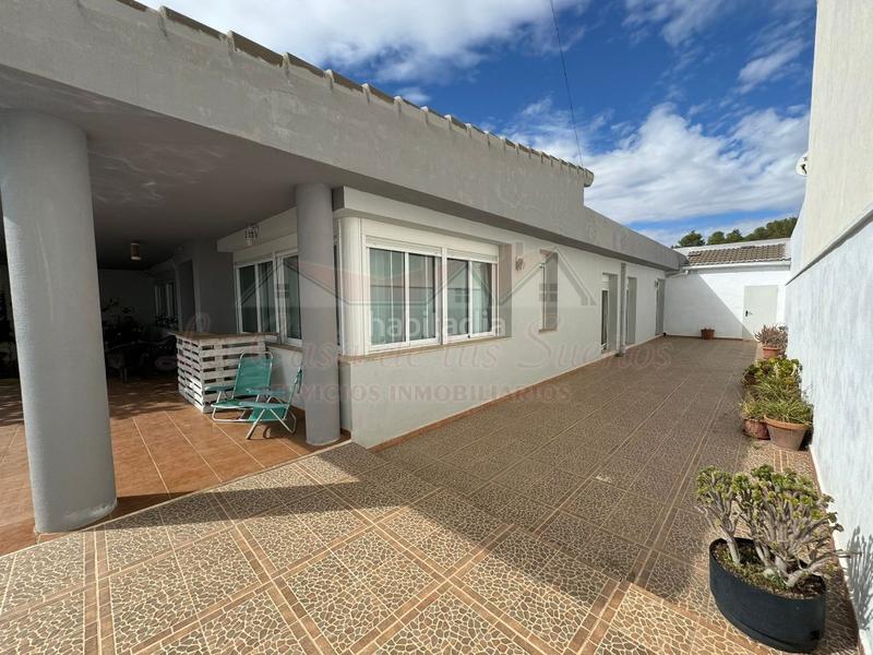 Foto d80a3d2c-01cf-4a06-a62a-d5ee2aa8e5fe. Casa con parcheggio in Sax