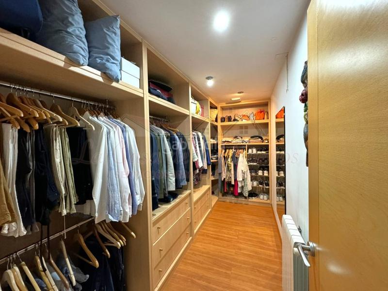 Foto f825c41b-863e-4bf2-b209-4068e4f7eefe. Casa con parcheggio in Sax