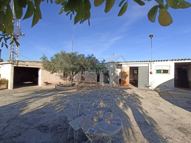 Foto bc51af8c-e8aa-48a9-b253-5b185352f3a7. Casa amb aparcament a Sax