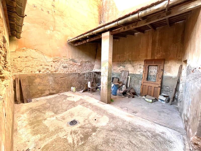 Foto 889228f5-c378-4bca-a368-3fc9352975b9. Wohngrundstück in Sax