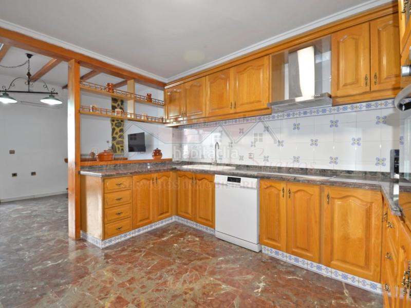 Foto 7ad99f32-7a46-4cdb-8ec4-b05f8bf1f6bb. Casa con parcheggio in Sax