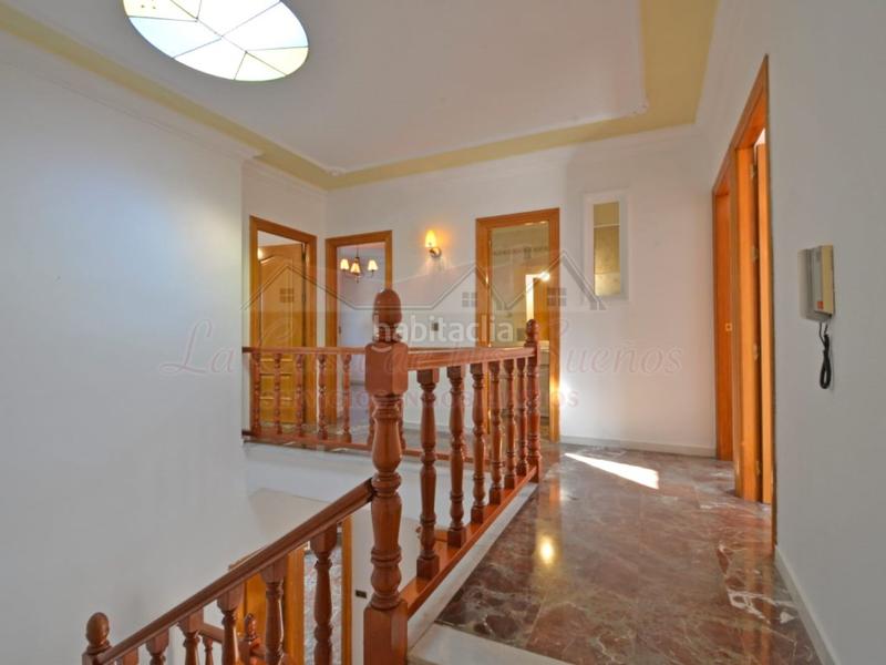 Foto 9cac1c6f-5524-45d5-bc93-991d0da53fe0. Casa con parcheggio in Sax