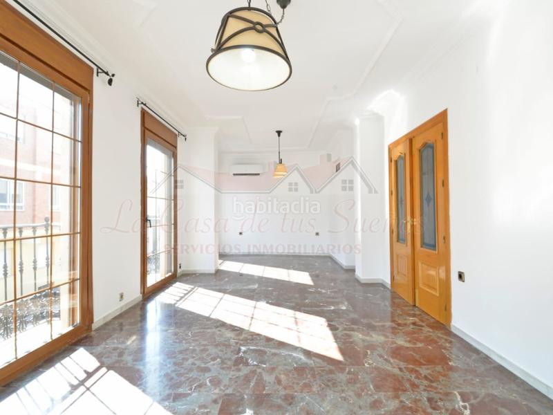 Foto c48e8a5f-17f4-42d2-a9b1-081d6f8fdb52. Casa con parcheggio in Sax