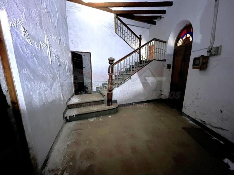 Foto 851f6e30-bd99-4bc5-b52e-bc75ddd24d94. Casa in Sax