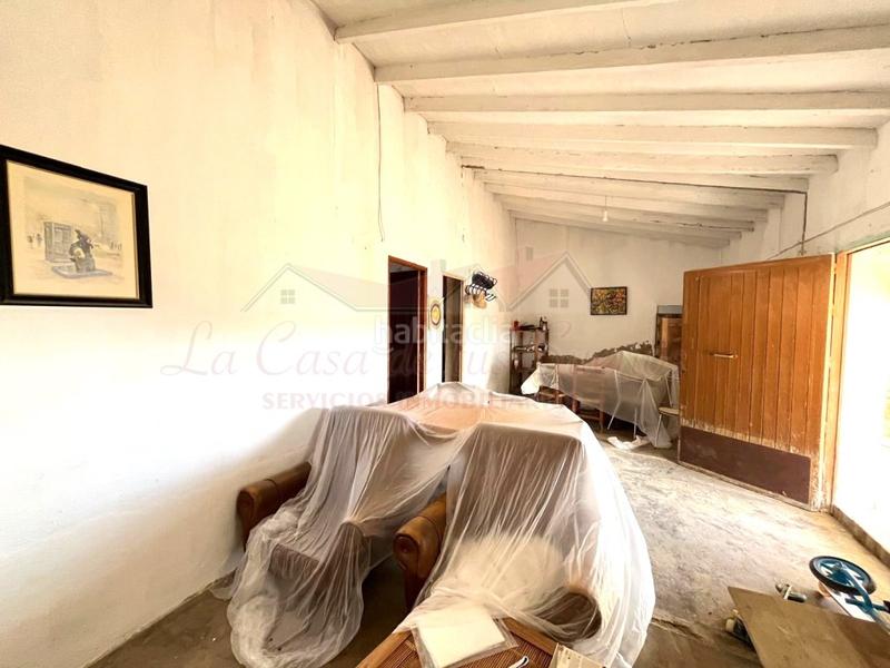 Foto 0f11faca-8f51-4f42-b961-943393c10aac. Casa finca rustica para reformar en camara en San Crispín-Huerta Nueva-Estación Elda