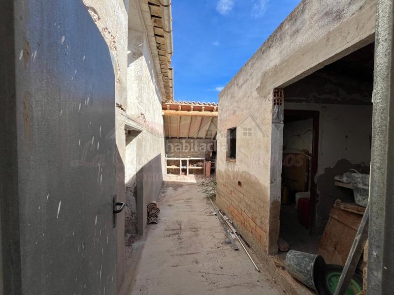 Foto 156a7980-30c2-4fcf-a3dc-44599003e325. Casa finca rustica para reformar en camara en San Crispín-Huerta Nueva-Estación Elda