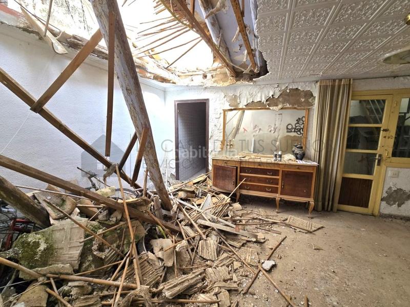 Foto 9af96648-7650-4fad-9cb4-7142f348de08. Casa  para reformar en Sax