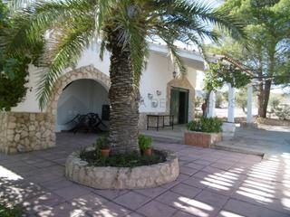 Haus in Yecla. Vivienda aislada 3 habitaciones venta yecla