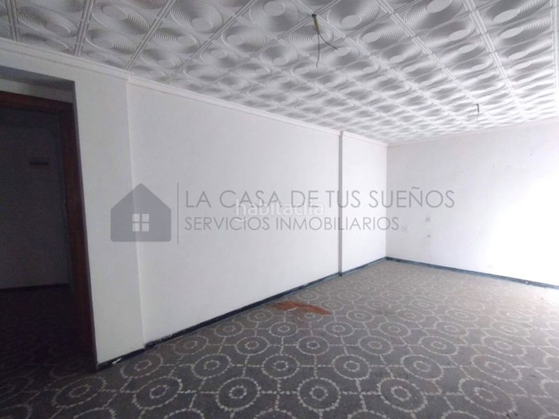 Foto c6fac975-0c9a-49f8-ab9d-204f1103e621. Pis a Sax