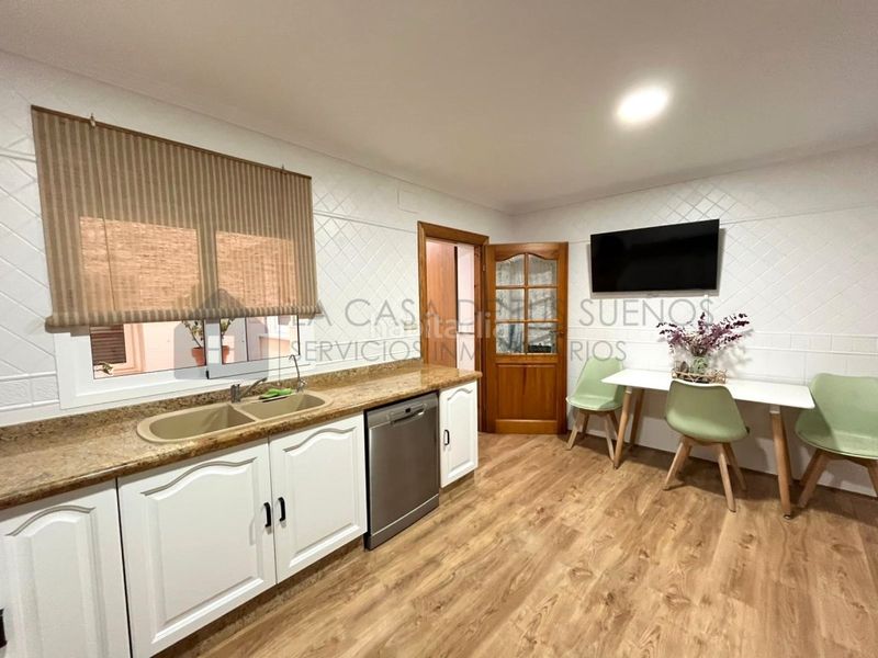 Foto b5f7dbb9-f358-4951-8797-6efbdc16af96. Casa adossada a Monòver