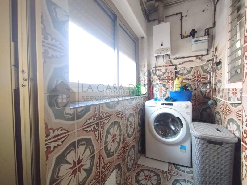 Foto bda53ca0-3f26-4d30-a214-d2b54b7dfad8. Pis a Sax