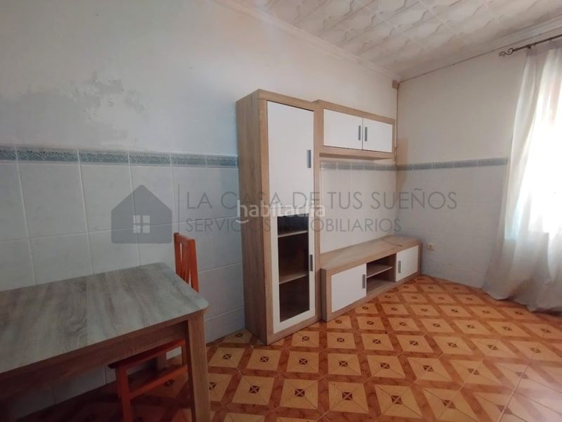 Foto ed32855e-27c9-404f-af03-e3b0a944e0cf. Pis a Sax