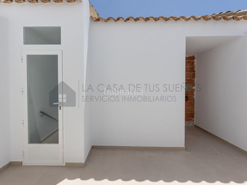 Foto 4cac863b-b5de-42b1-992f-5ddc94442ac1. Casa adossada amb aparcament a Rafal