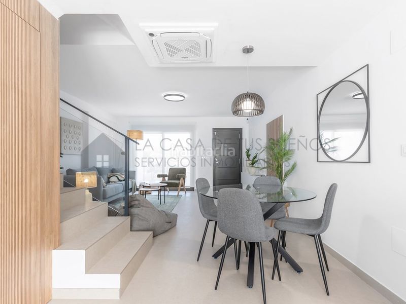 Foto f0dc6e23-ecd4-4787-bc46-321d4a634aaf. Casa adossada amb aparcament a Rafal