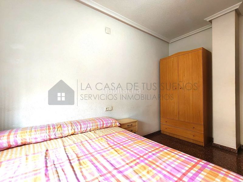 Foto 0d106737-7785-4e05-98ab-fdc71912f4b3. Casa a Plaza Castelar - Mercado Central Elda