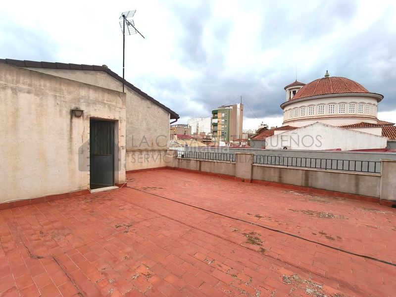Foto 13dec5bd-7d36-41fd-ba27-757177e72059. Casa a Plaza Castelar - Mercado Central Elda