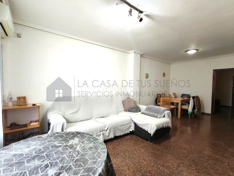 Foto 1fd8ff0d-9074-4492-8246-262bd7782efa. Casa a Plaza Castelar - Mercado Central Elda