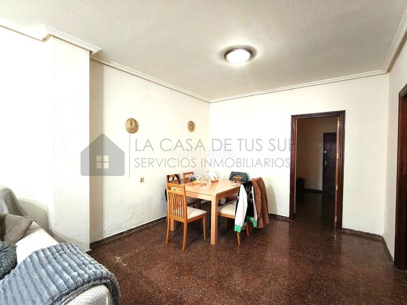 Foto 53a18260-2425-49c6-bd67-30e247f6b1db. Casa a Plaza Castelar - Mercado Central Elda