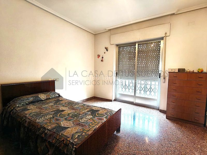 Foto 63429186-3dd5-4856-8f40-6eee05dd49d9. Casa a Plaza Castelar - Mercado Central Elda