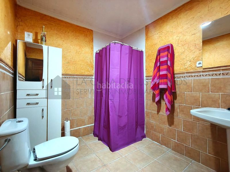Foto bb9cae54-f6d8-40fa-83fa-3f3733b40dc0. Casa a Plaza Castelar - Mercado Central Elda