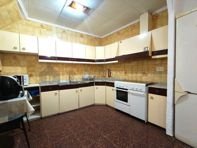 Foto bcadb2ad-2e2a-44f1-af3b-20113728047a. Casa a Plaza Castelar - Mercado Central Elda