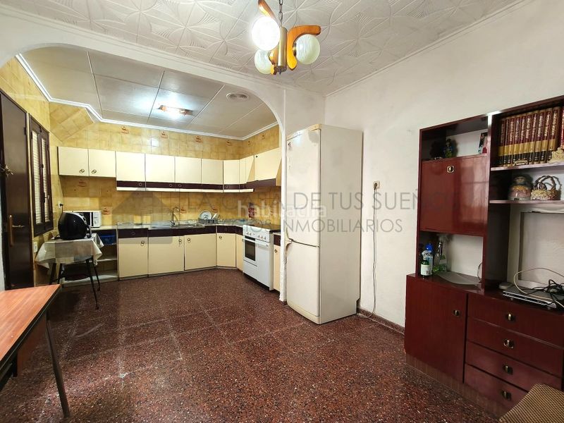 Foto e7951f6a-2d8c-4127-b1e7-203bdf0300cb. Casa a Plaza Castelar - Mercado Central Elda