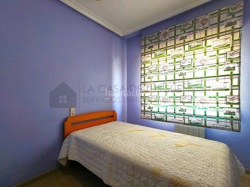 Foto 56ad4053-ac2e-43ac-a2ff-f05d8d21edaa. Casa adossada a Petrer