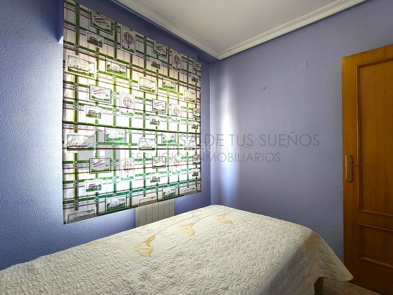 Foto e366dbb3-c7b4-4e3c-a63a-cdbab3717836. Casa adossada a Petrer