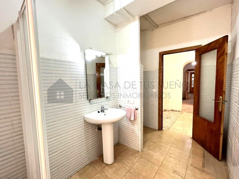 Foto 8e2bc762-b85f-4e26-abe0-b4475e44467b. Casa a Sax