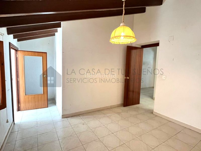 Foto aa104d9b-6378-45e5-aa94-2fd6ed91a314. Casa a Sax