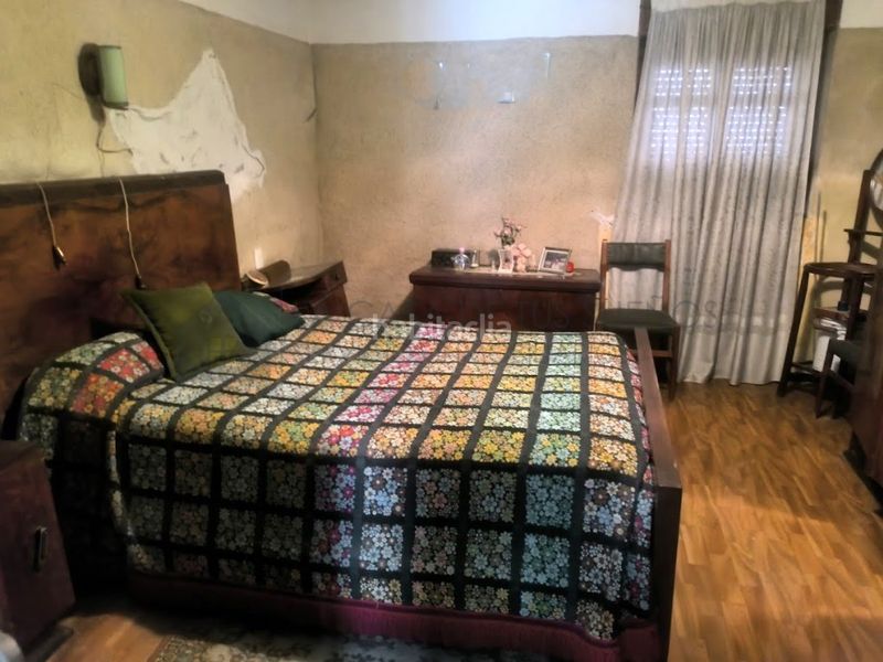 Foto abe4c7ed-2f2f-4b5e-9c07-8384937615c9. Casa a Sax