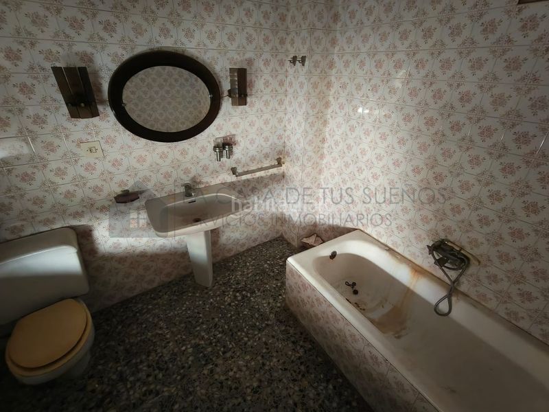 Foto 3323833e-e66a-4fe5-a71f-0cc287c77312. Casa a Sax