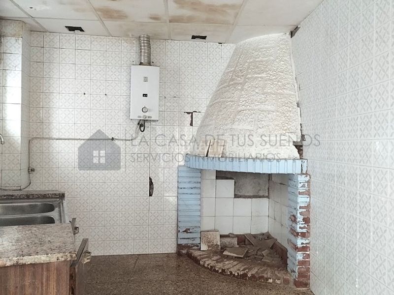 Foto bc970330-83d1-4d7b-9d93-31e20f84d1b4. Casa a Sax