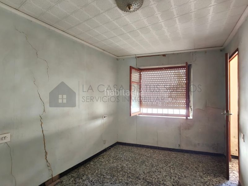 Foto d1d243a0-2567-49ef-bc7e-c47374386e8f. Casa a Sax