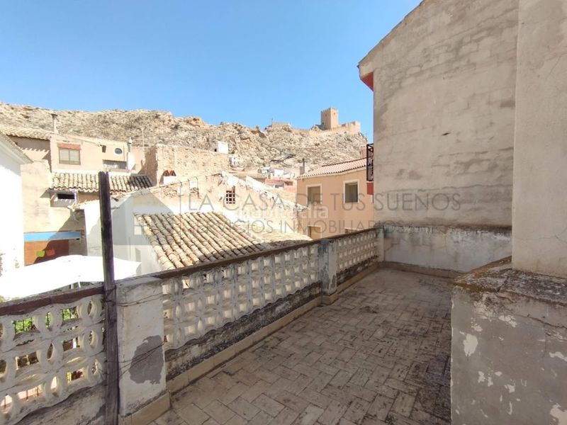 Foto f0b0317a-0a78-4d4e-b441-481768e41b6b. Casa a Sax