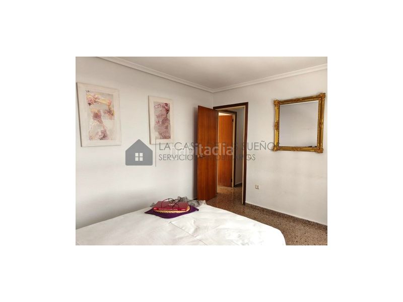 Foto dda57f15-f68d-44fc-b380-add186cd1855. Pis a Sax